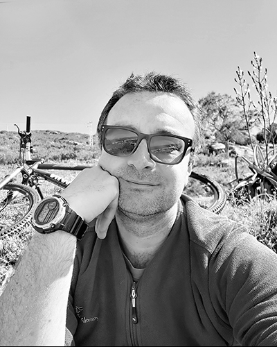 Ionuț Adăscăliței